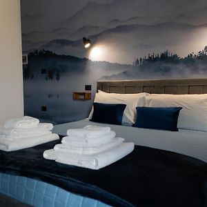 Camera con letto king size